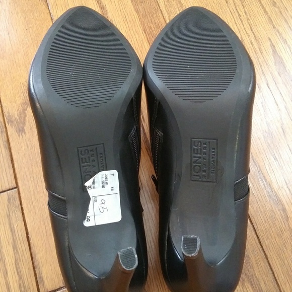 NEW Jones NY Jeannine black booties sz 8.5 - Picture 6 of 7